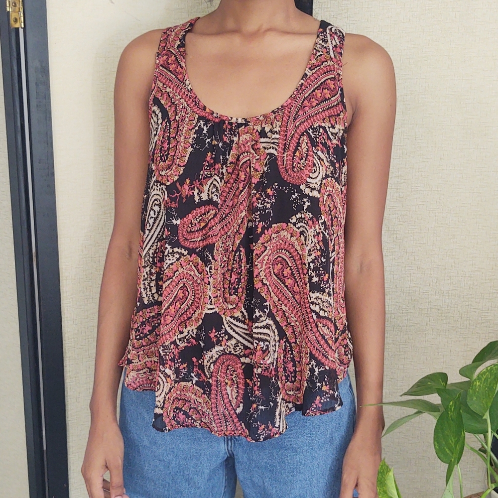 Ambiance Apparel Medium Paisley Flowy Top- M